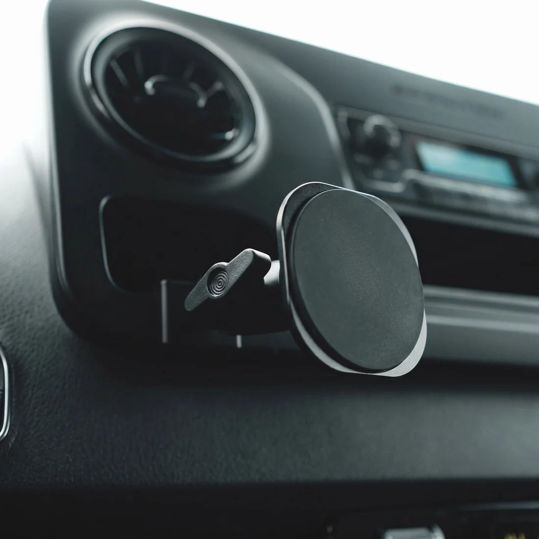 OFFROAM | Mercedes-Benz Sprinter 2019-2026 MagSafe-compatible Phone Mount