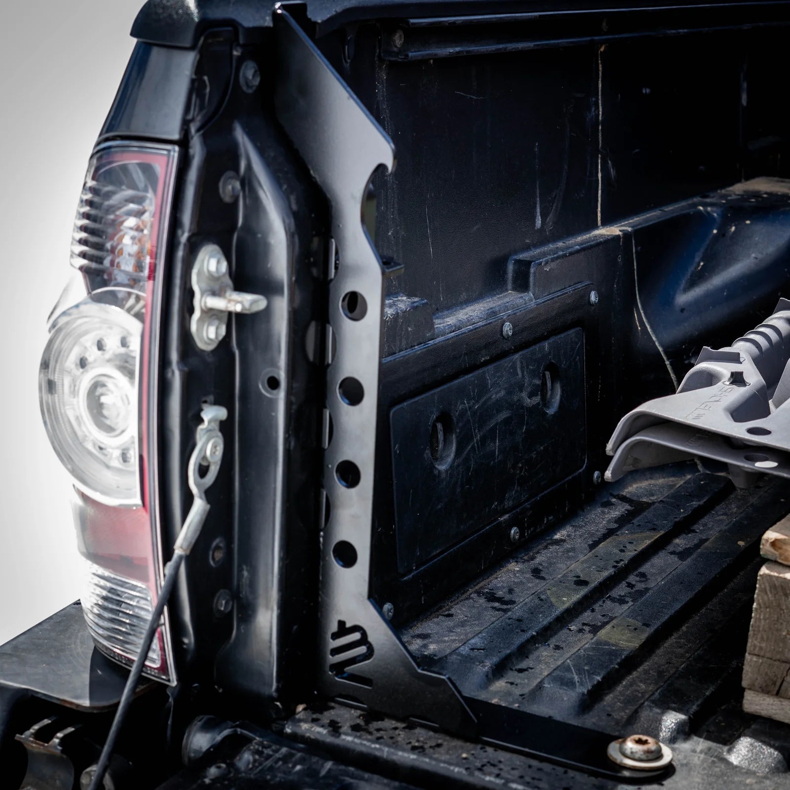 LIL B's FABRICATION | Tacoma 3rd & 2nd Gen (2005 - Present) Bed Stiffeners