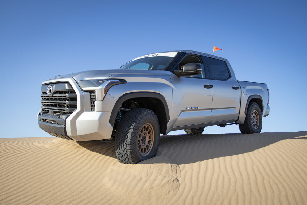 TOTAL CHAOS FABRICATION | Tundra 3rd Gen (2022 - 2024) Uca W/ Adjustable Coilover 2.5 Inch Diameter Shocks (22-25-K1A)