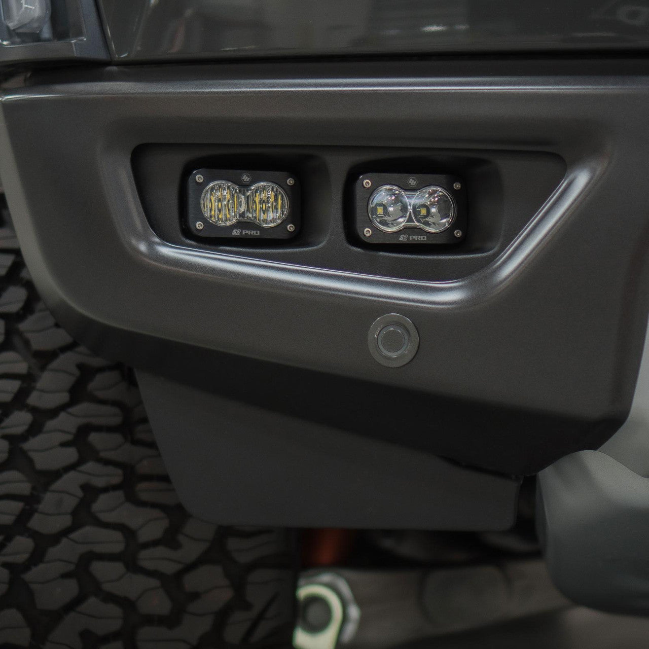 BAJA DESIGNS | Ford F-150 Raptor 2021-2024 S2 Pro Dual Fog Pocket Light Kit (448053)