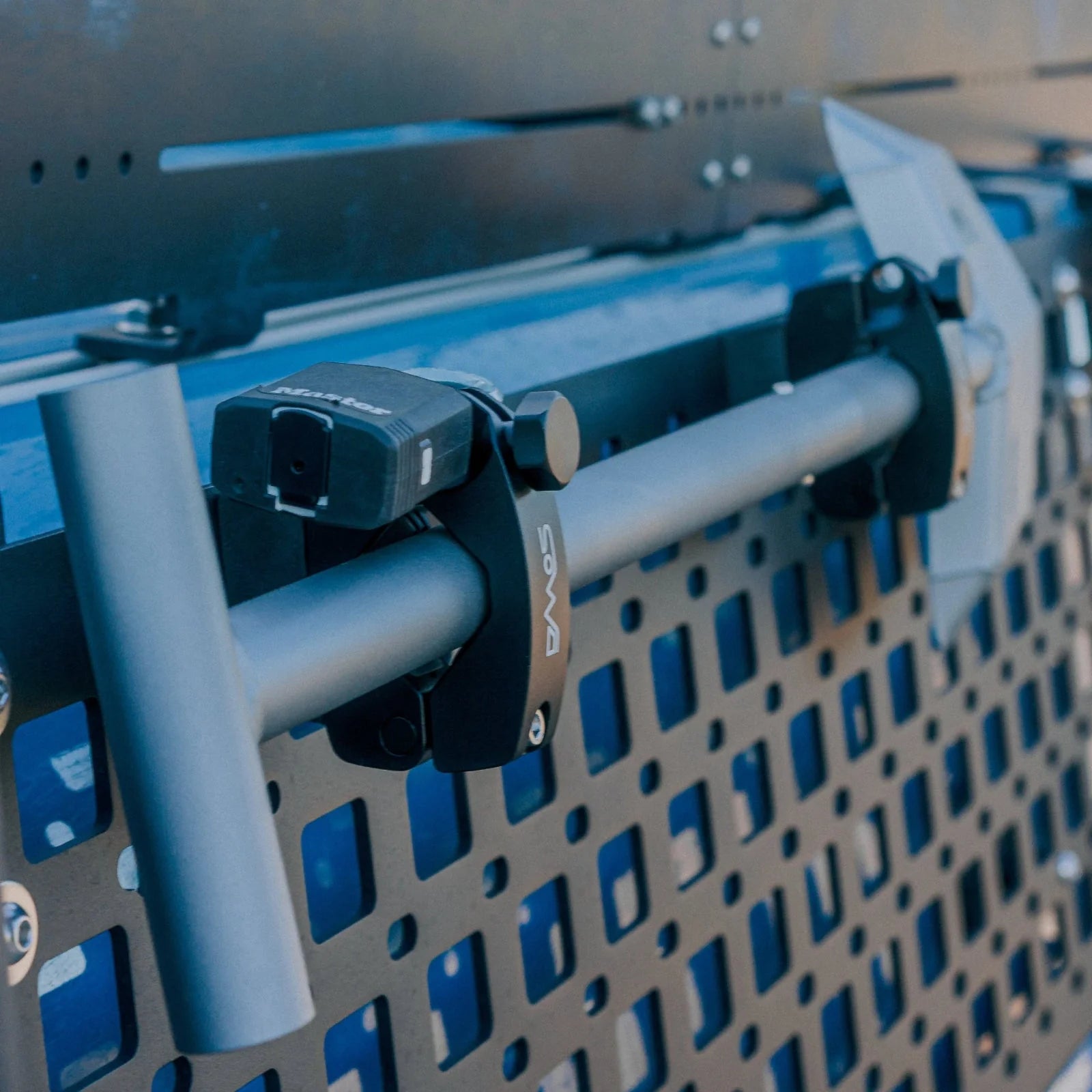 DMOS | Flat Mate Shovel/Axe Mount for Molle Panels and Flat Surfaces (32864)