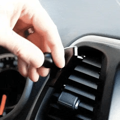 OFFROAM | Jeep Cherokee 2014-2018 Phone Mount (EE20232)