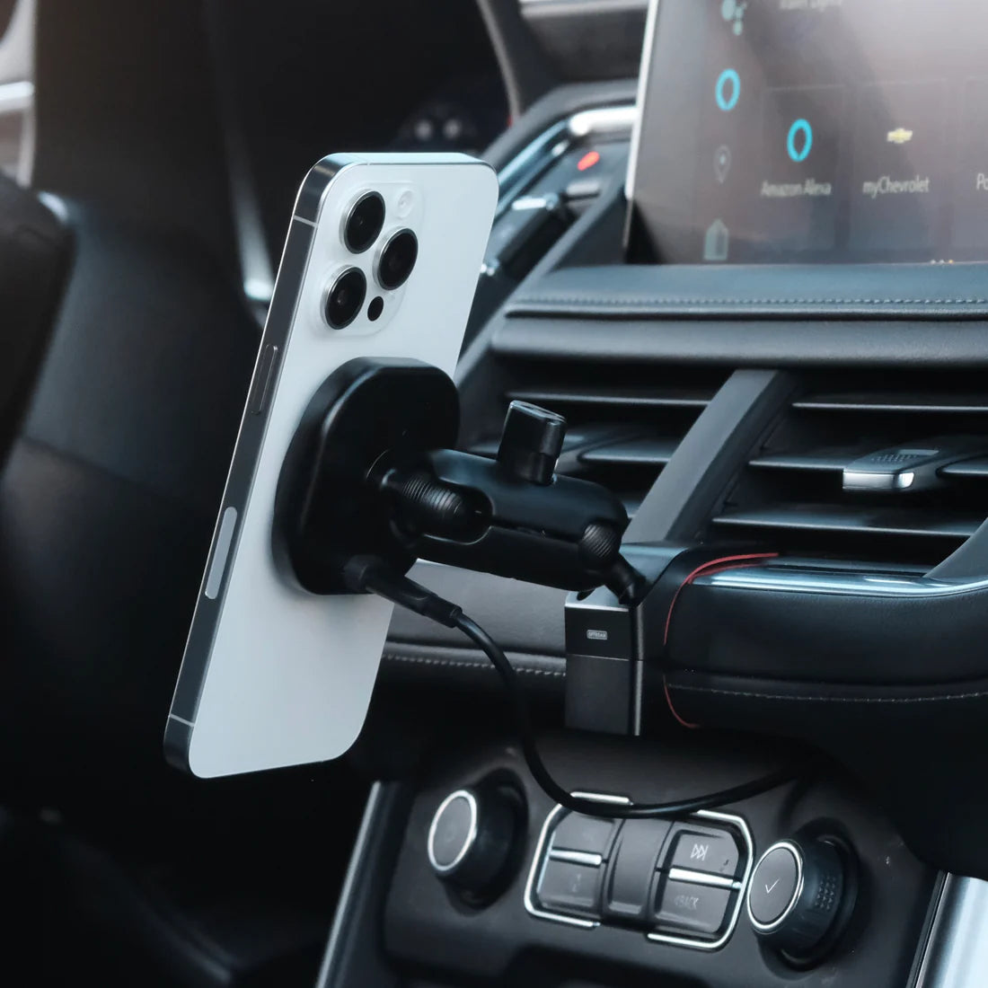 OFFROAM | Chevrolet Suburban | Tahoe & GMC Yukon | Yukon XL 2021-2024 MagSafe-compatible Phone Mount