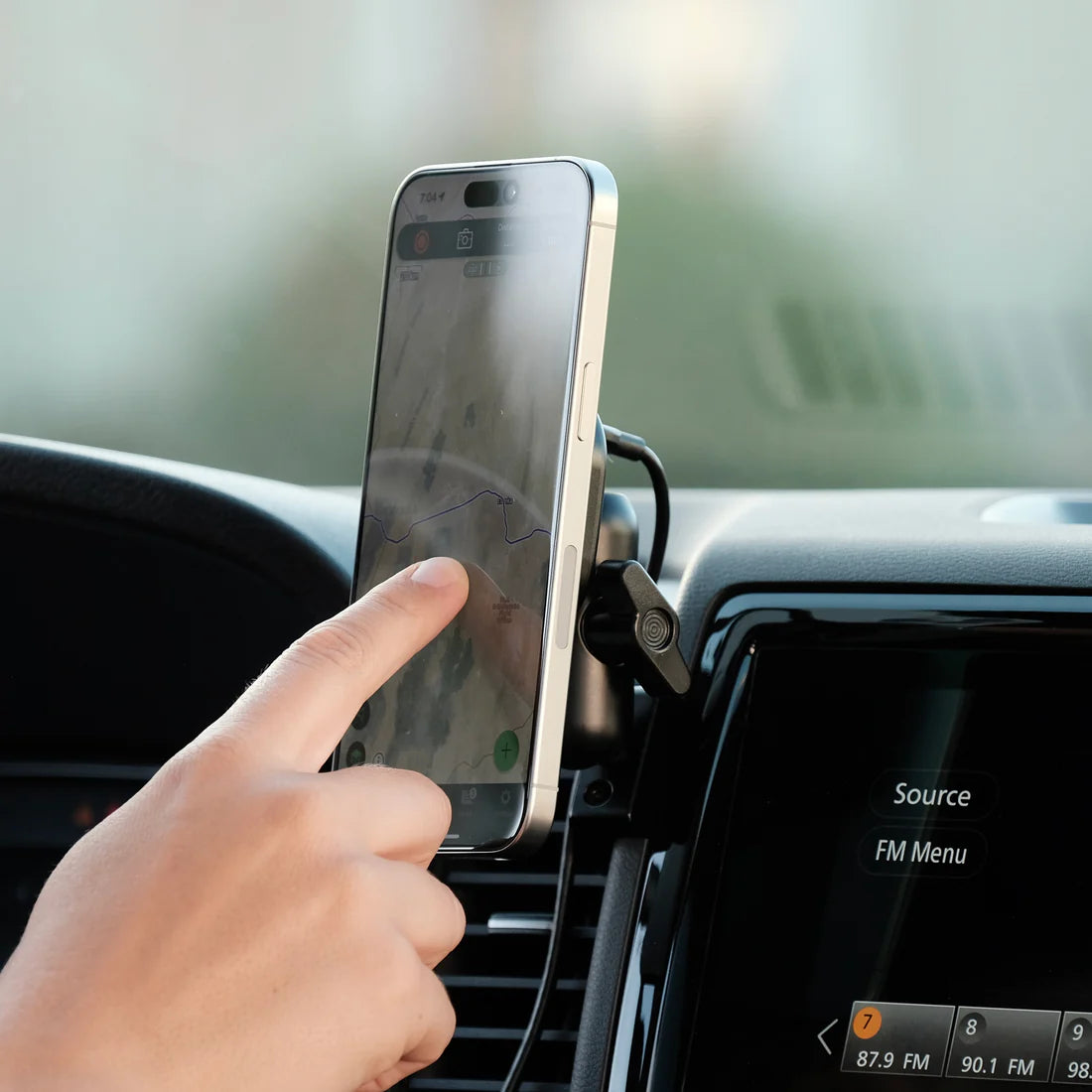 OFFROAM | Nissan Frontier 2022-2024 MagSafe-compatible Phone Mount, Dashboard Side