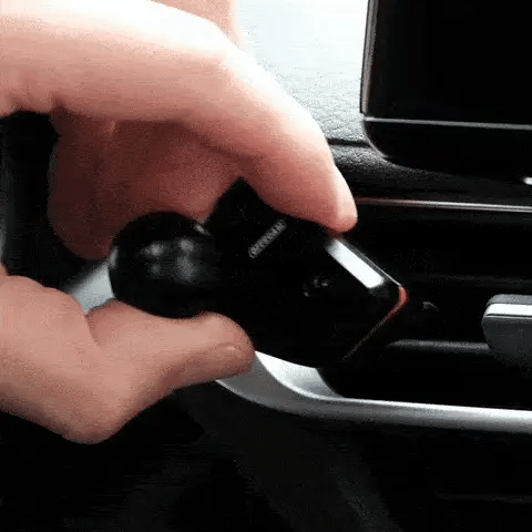OFFROAM | Toyota Sienna 2021-2025 MagSafe-compatible Phone Mount