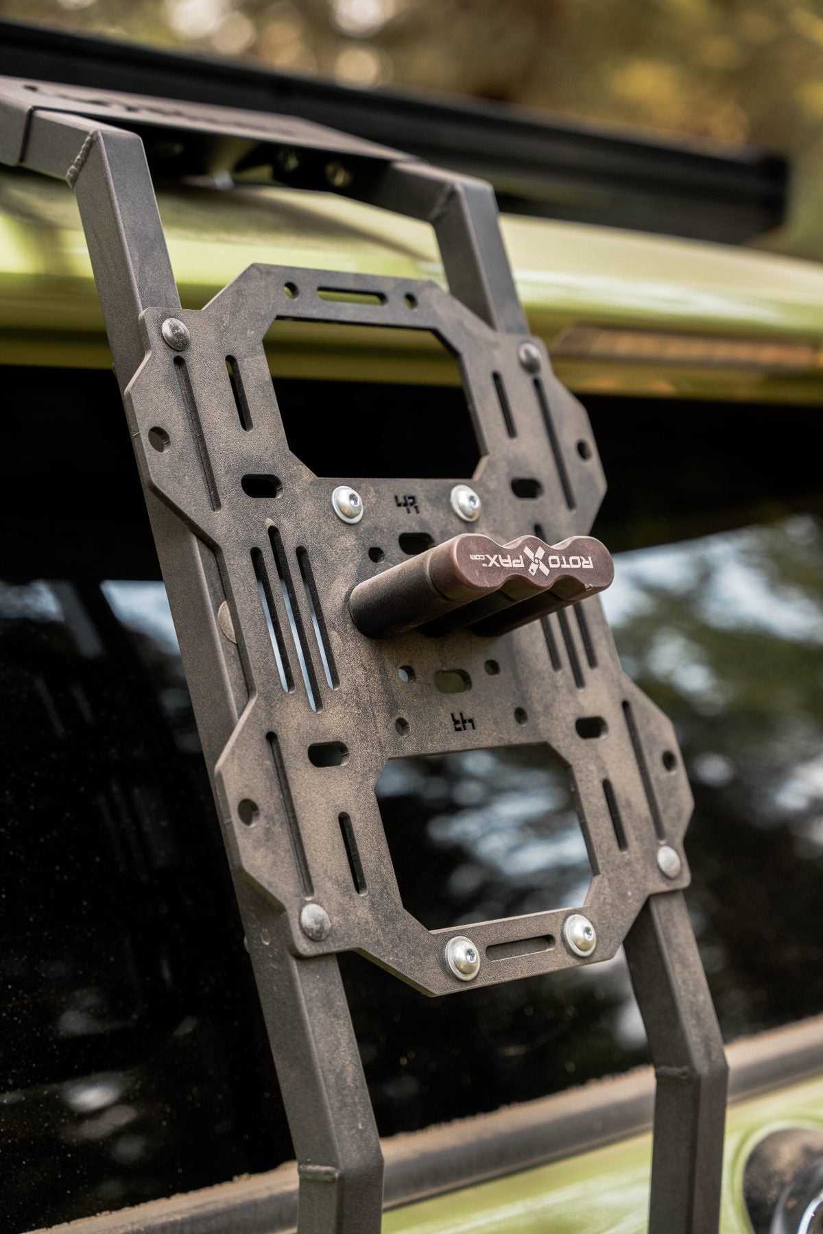 PRINSU DESIGNS | 4runner Ladder Accessory Panel