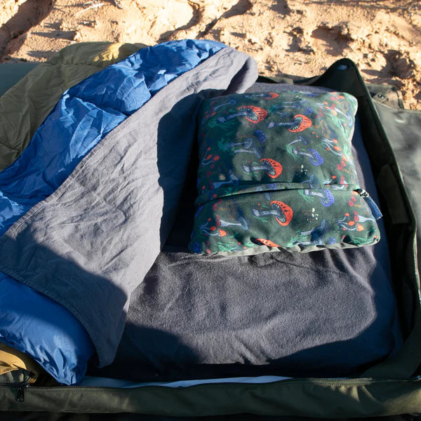 BORN OUTDOOR | Cascade Flannel Sheets