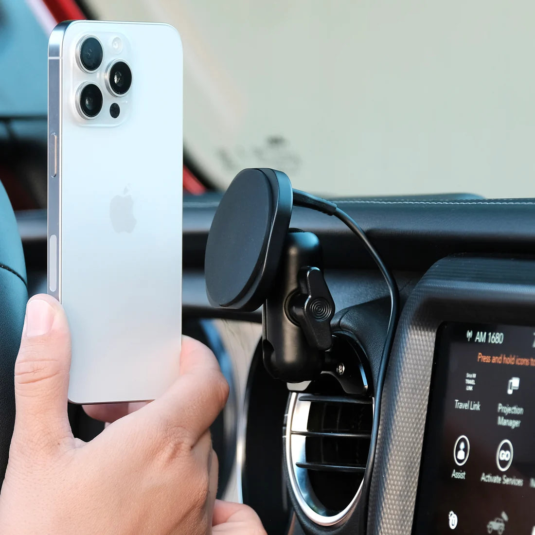 OFFROAM | Jeep Wrangler 2018-2023 | Gladiator 2019-2023 MagSafe-compatible Phone Mount, Airvent