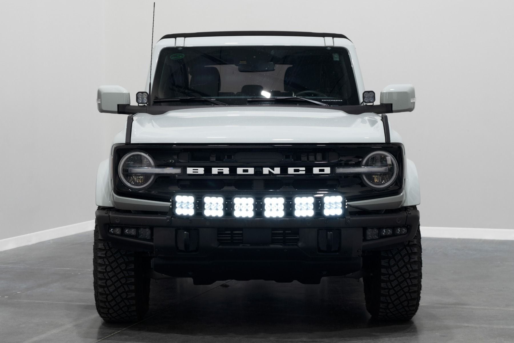 DIODE DYNAMICS | SS5 Grille CrossLink Lightbar Kit for 2021-2025 Ford Bronco (w/ Steel Bumper)