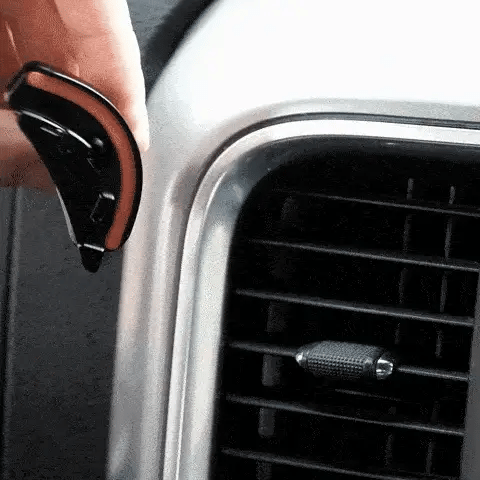 OFFROAM | Ram 1500/2500/3500 2013-2018 & 1500 Classic 2019-2024 MagSafe-compatible Phone Mount