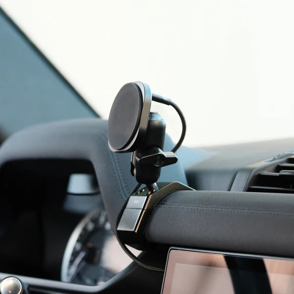 OFFROAM | Land Rover Defender 2020-2026 MagSafe-compatible Phone Mount