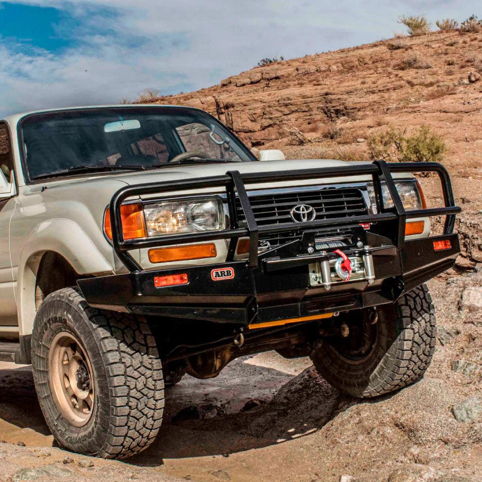 ARB 4X4 | Land Cruiser 80 Series (1990-1997) Deluxe Winch Front Bumper (3411050)