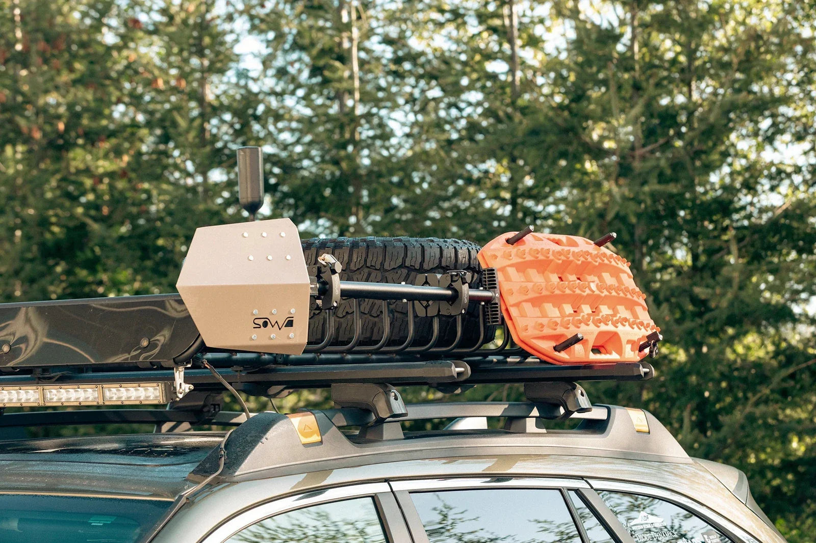 DMOS | Gear Up Full Mounty Shovel/Axe Roll Bar Mount (32856)