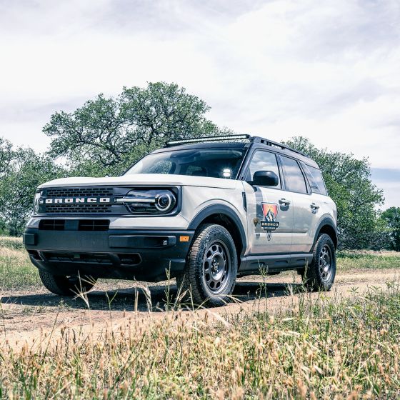 RIGID INDUSTRIES | Ford Bronco Sport 2021-2023 LED Light Bar Roof Mount Kit, Includes 40 Inch RDS SR-Series Curved Light Bar With Spot Optics (46714)