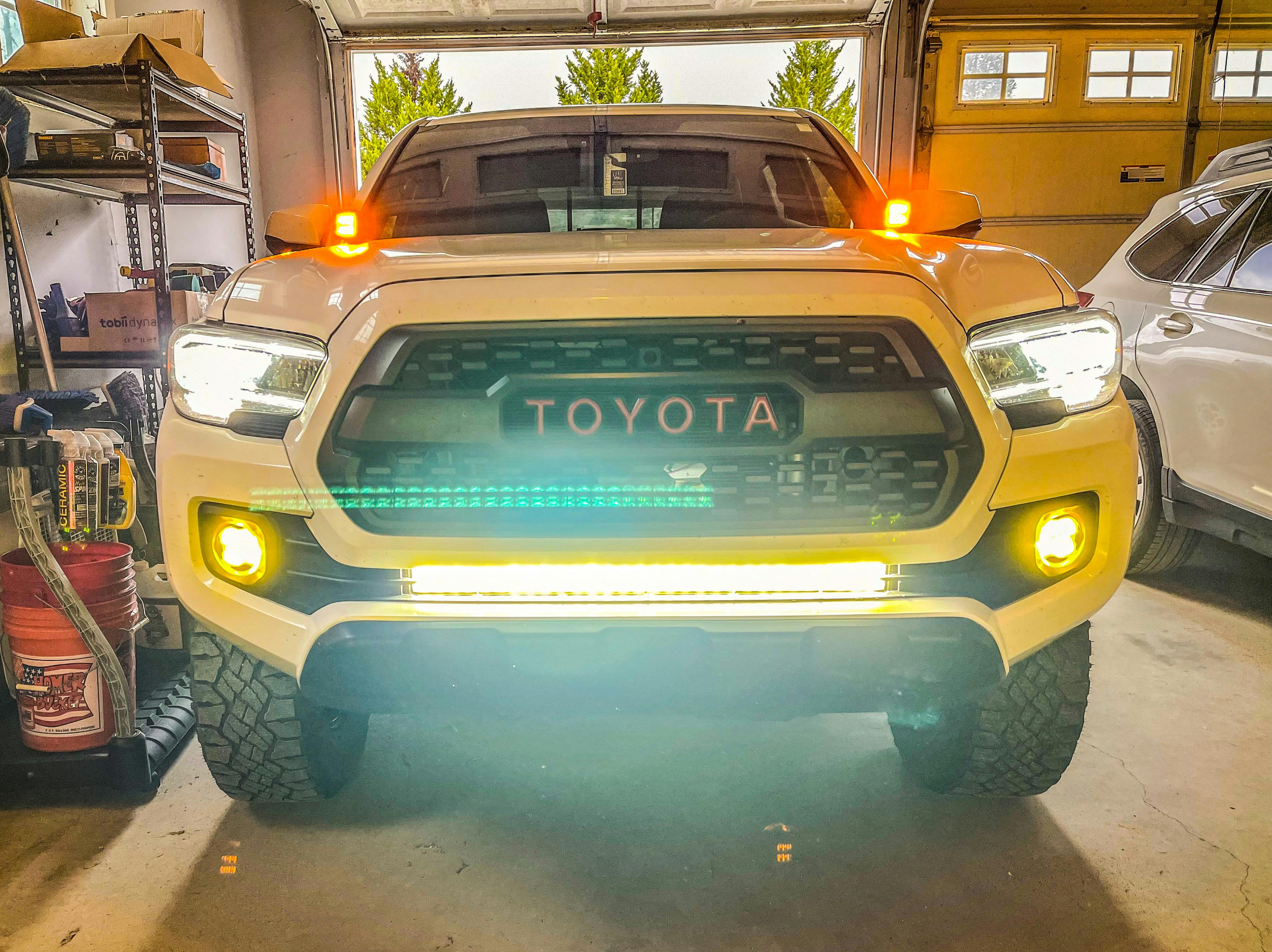 DIODE DYNAMICS | Tacoma 3rd Gen 2016-2023 SS3 LED Fog Light Kit