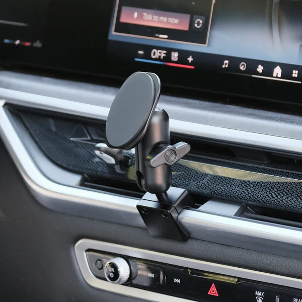 OFFROAM | BMW X5 2024-2026 MagSafe-compatible Phone Mount