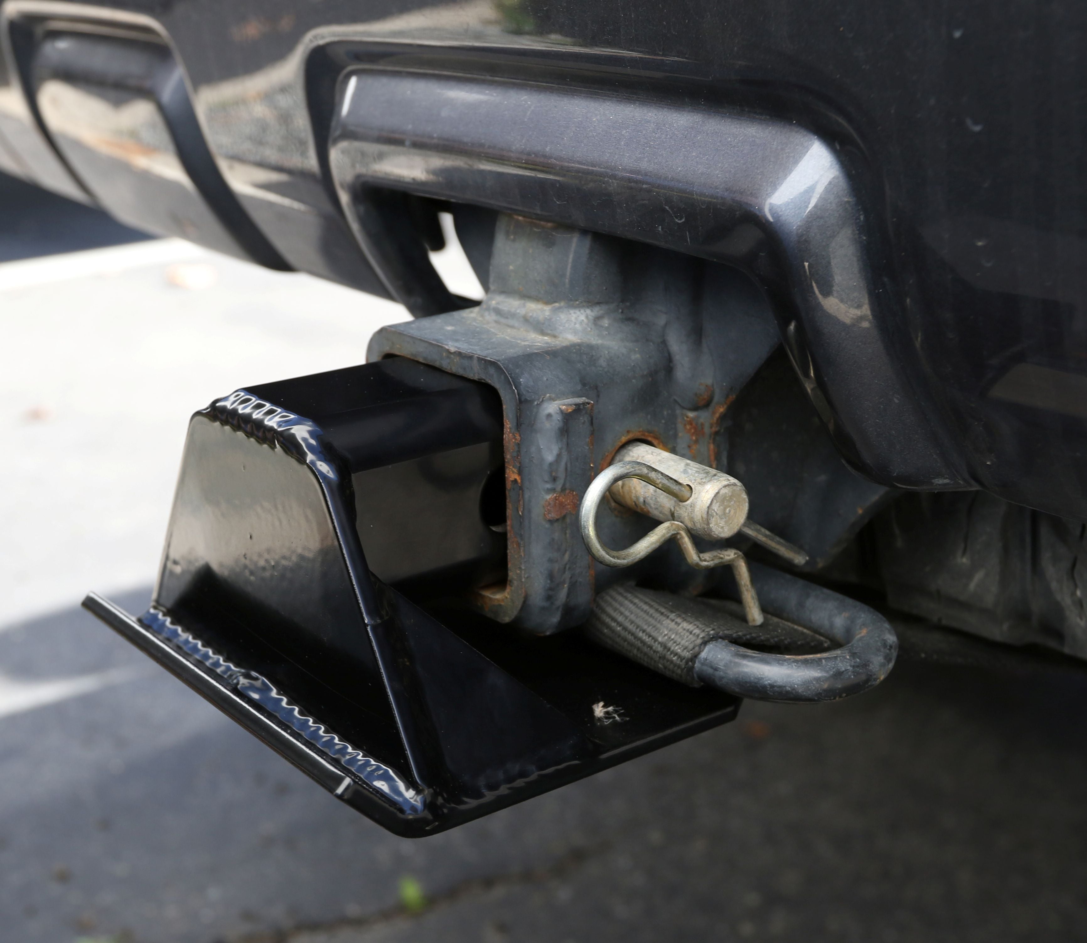 TOTAL CHAOS FABRICATION | Tacoma 3rd Gen (2016 - 2023) Hitch Skid Plate (48420)
