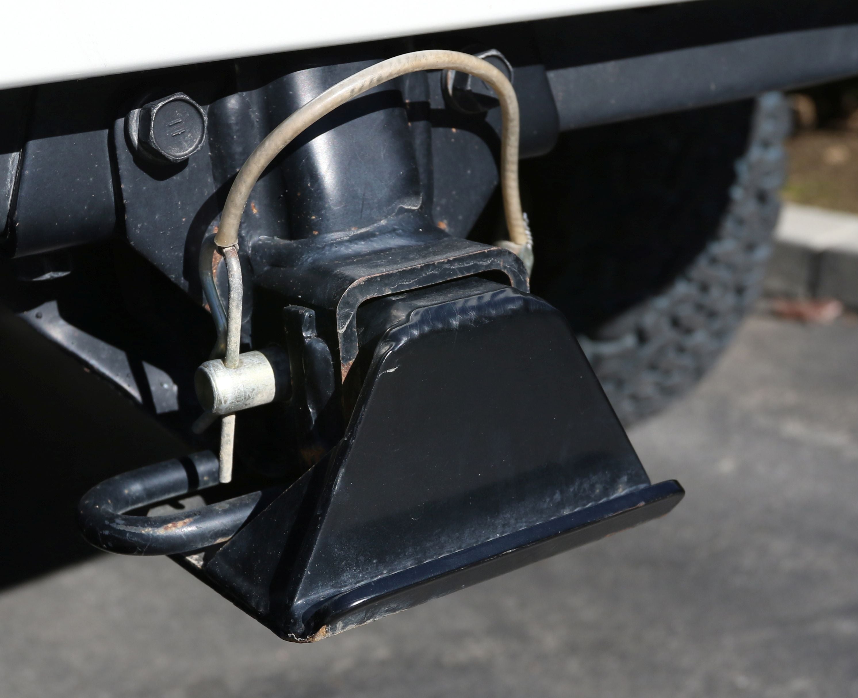 TOTAL CHAOS FABRICATION | Tacoma 3rd Gen (2016 - 2023) Hitch Skid Plate (48420)