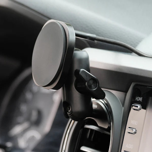 OFFROAM | Tacoma 2016-2023 | Tundra 2014-2021 MagSafe-compatible Phone Mount