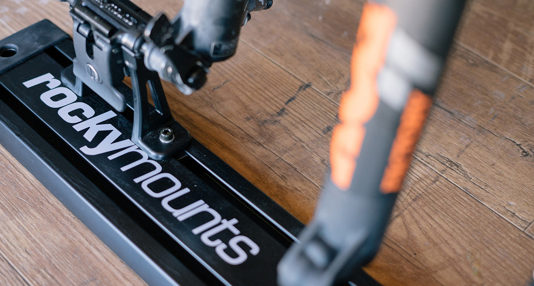 RHINO RACK | RockyMounts 24" VanTrack (10900)