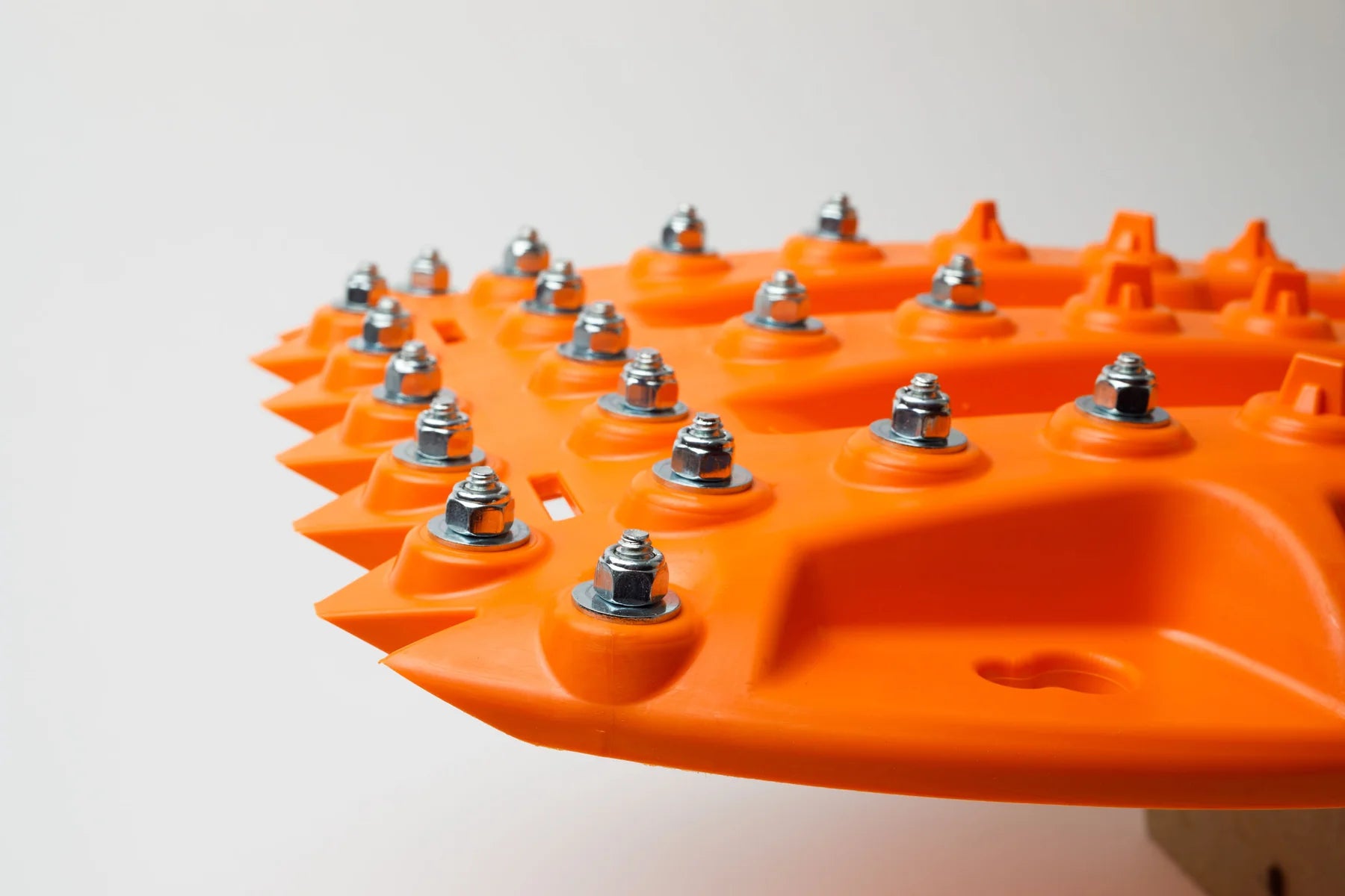 ACTIONTRAX | Metal Teeth Recovery Boards Black (Pair) - Extreme Traction Mats