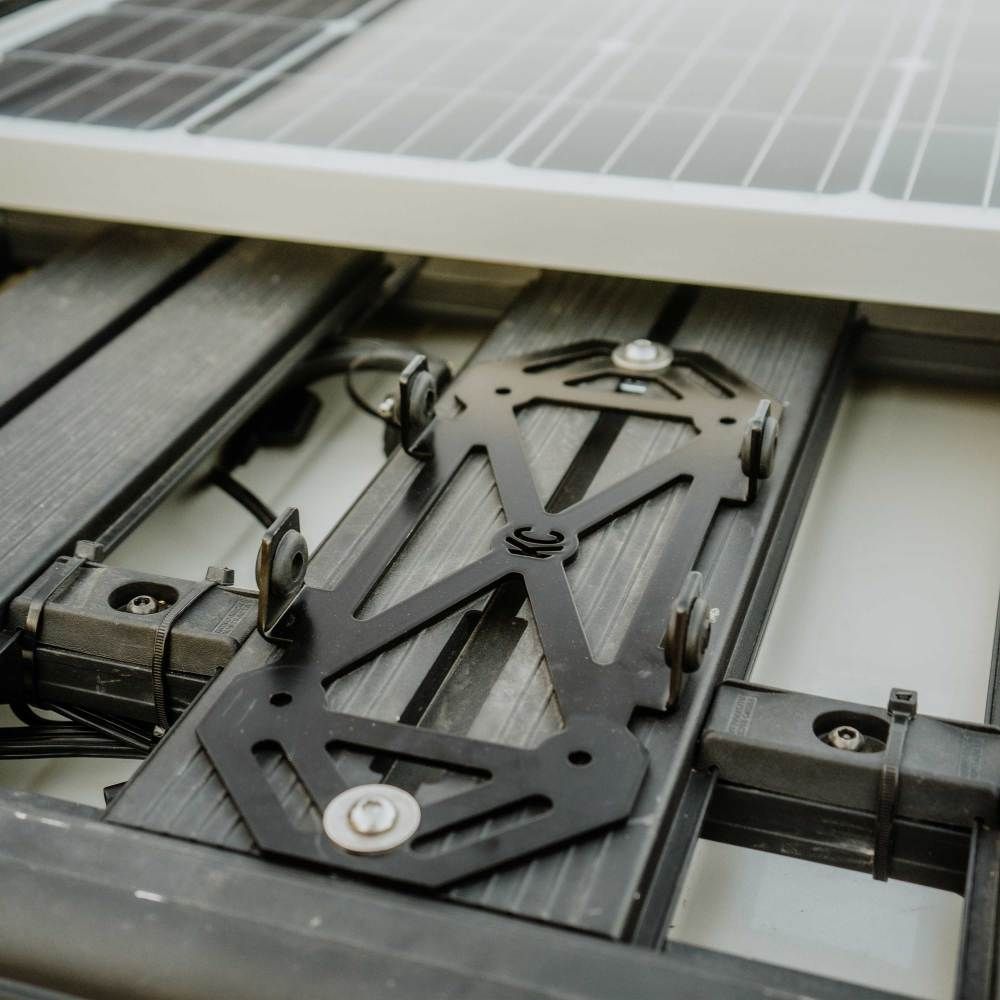 KC HILITES | Universal Solar Hub Bracket (5002)