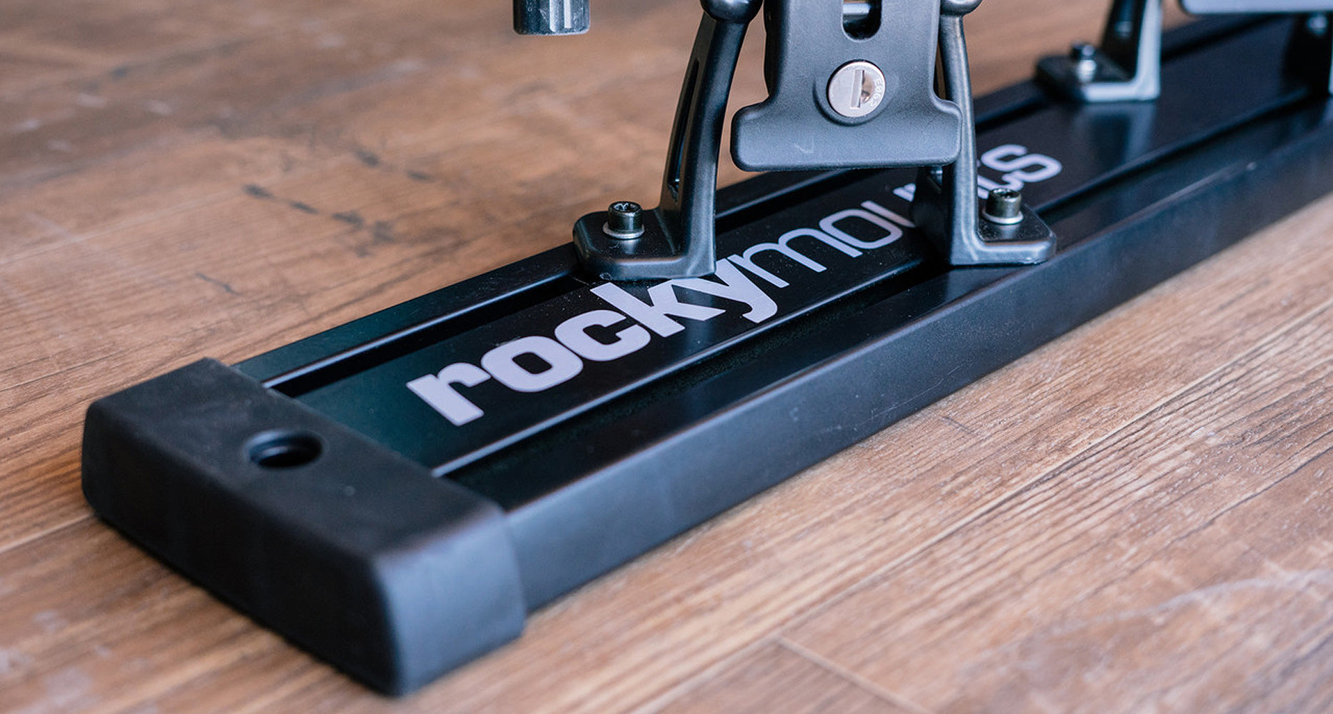RHINO RACK | RockyMounts 60" VanTrack (10901)