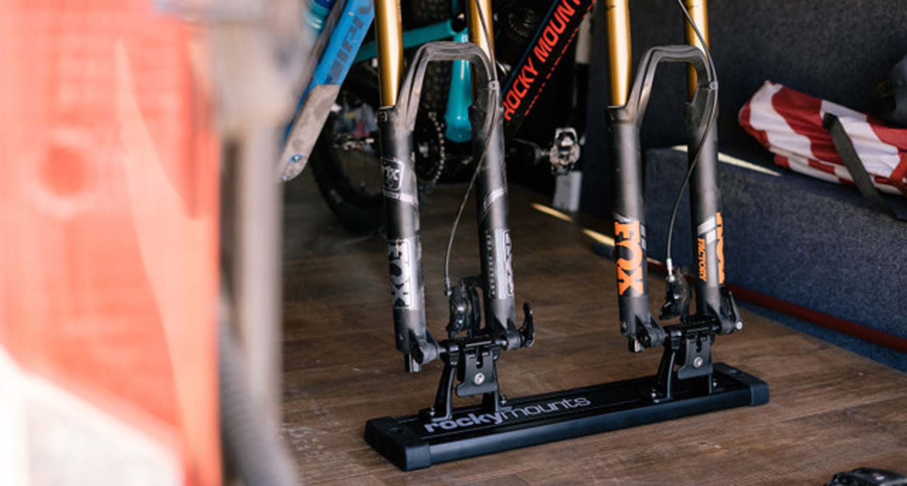 RHINO RACK | RockyMounts 24" VanTrack (10900)