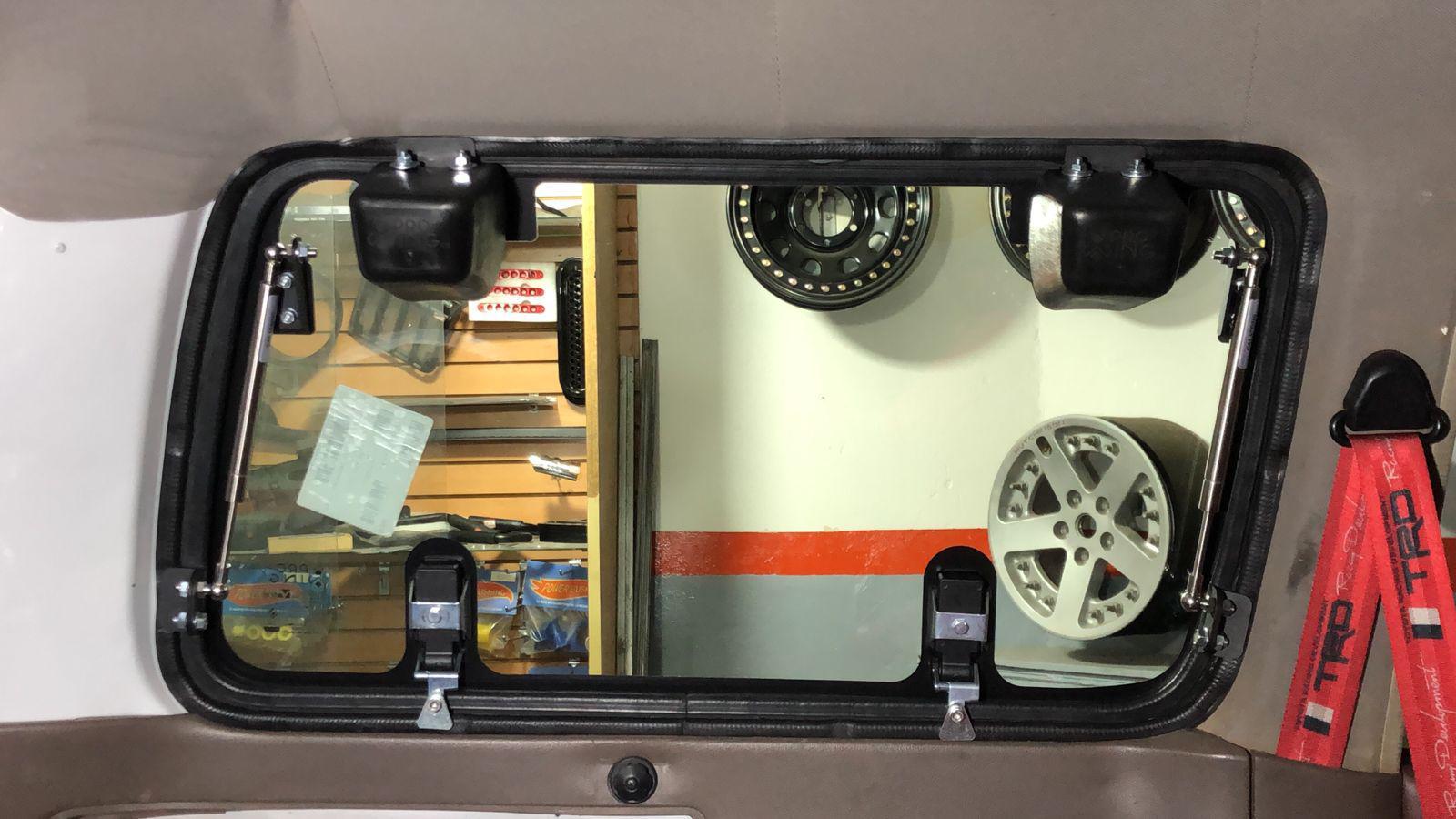 PROWINGCO | Land Cruiser 80 Series Gullwing System Window Passenger Side