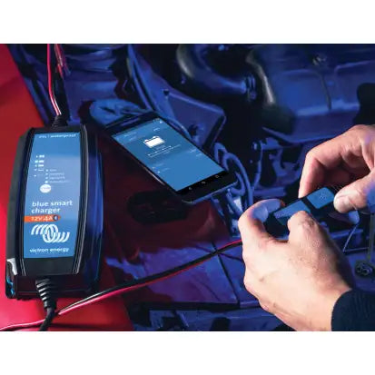 VICTRON ENERGY | Blue Smart IP65 Charger 10 Amps 230V AC (1025511)