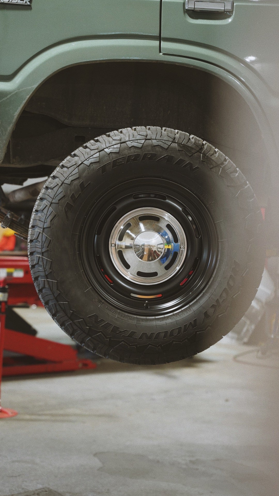 NOMAD WHEELS | 504 Field Cap (N-504-LC)