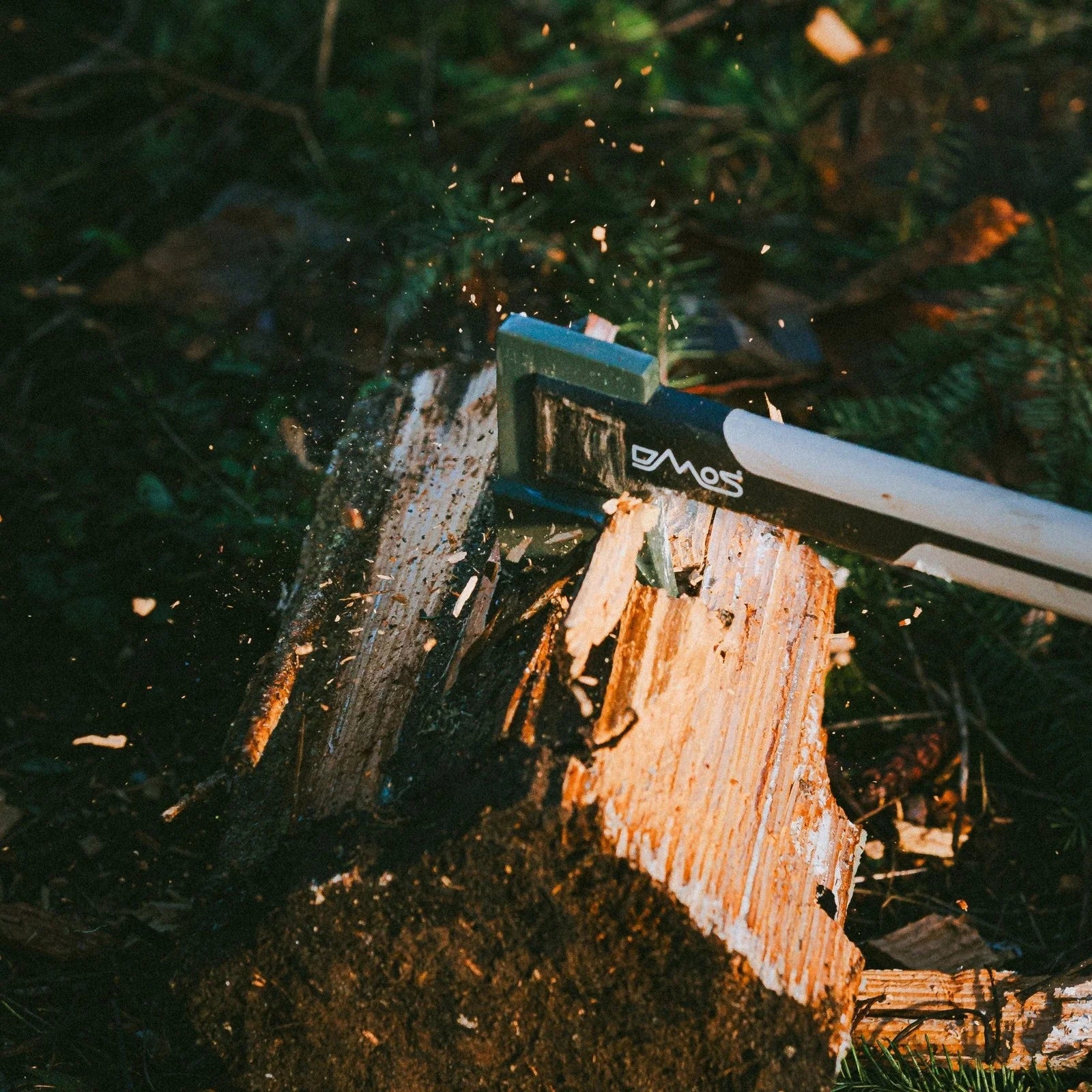 DMOS | Axpedition 23.5 inch Hybrid Axe (32807)