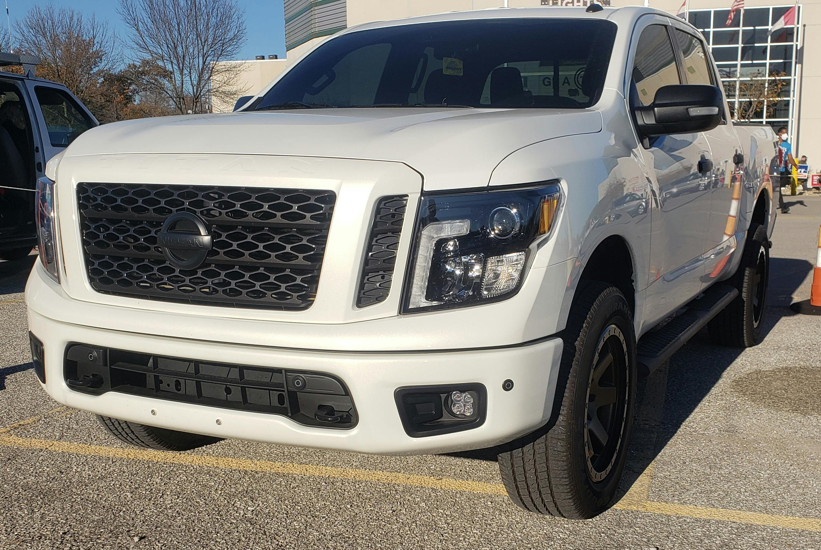 DIODE DYNAMICS | Nissan Titan 2017-2019 SS3 LED Fog Light Kit