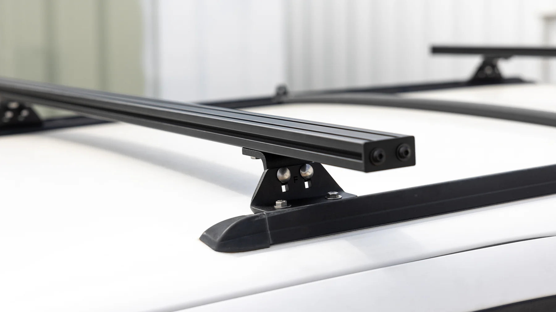 SHERPA EQUIPMENT | Roof Track Load Bar System Pair Universal Load Bars (149100)