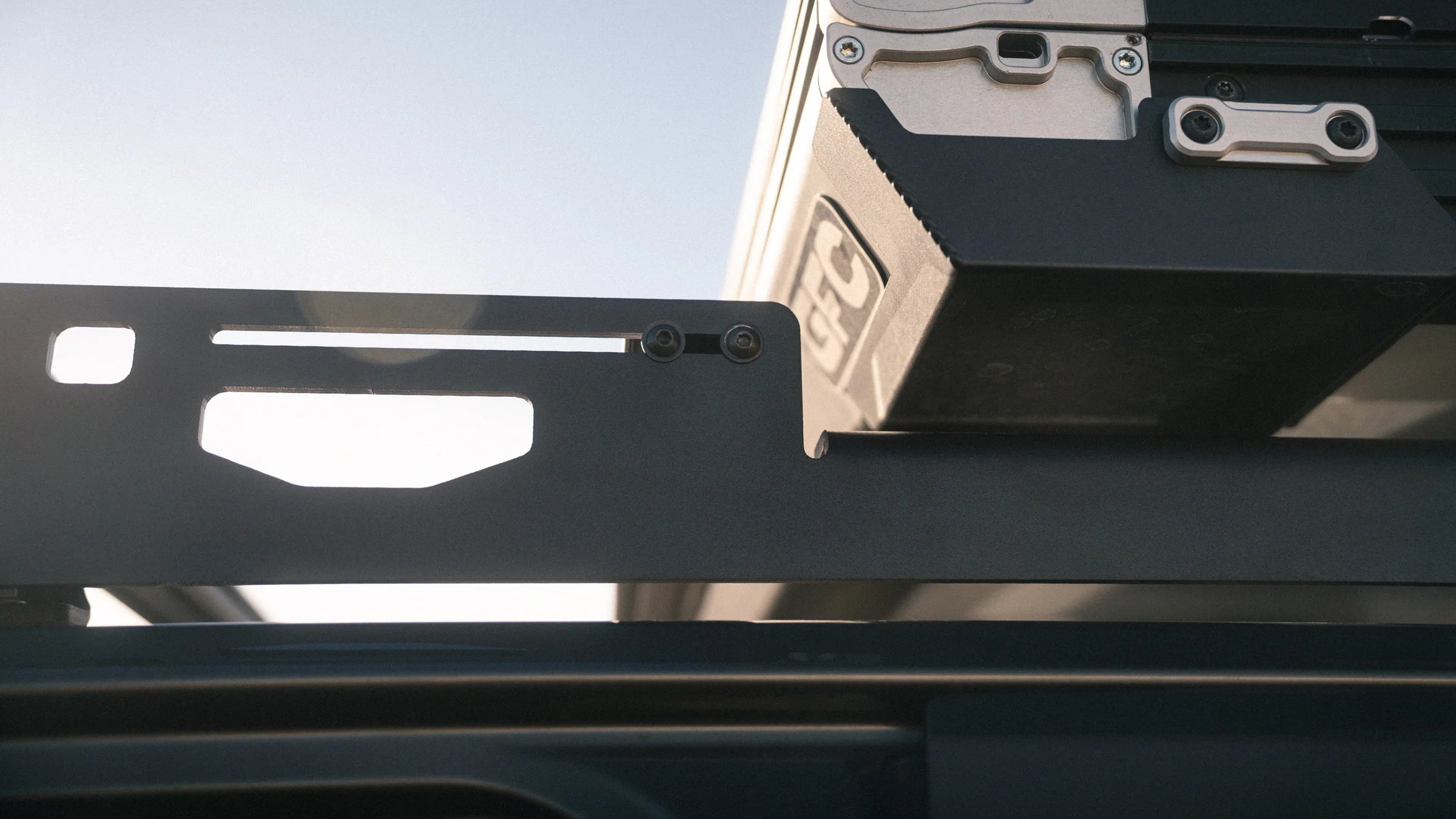 SHERPA EQUIPMENT | Tacoma 4th Gen 2024+ The Rainier Shorty Camper Rack