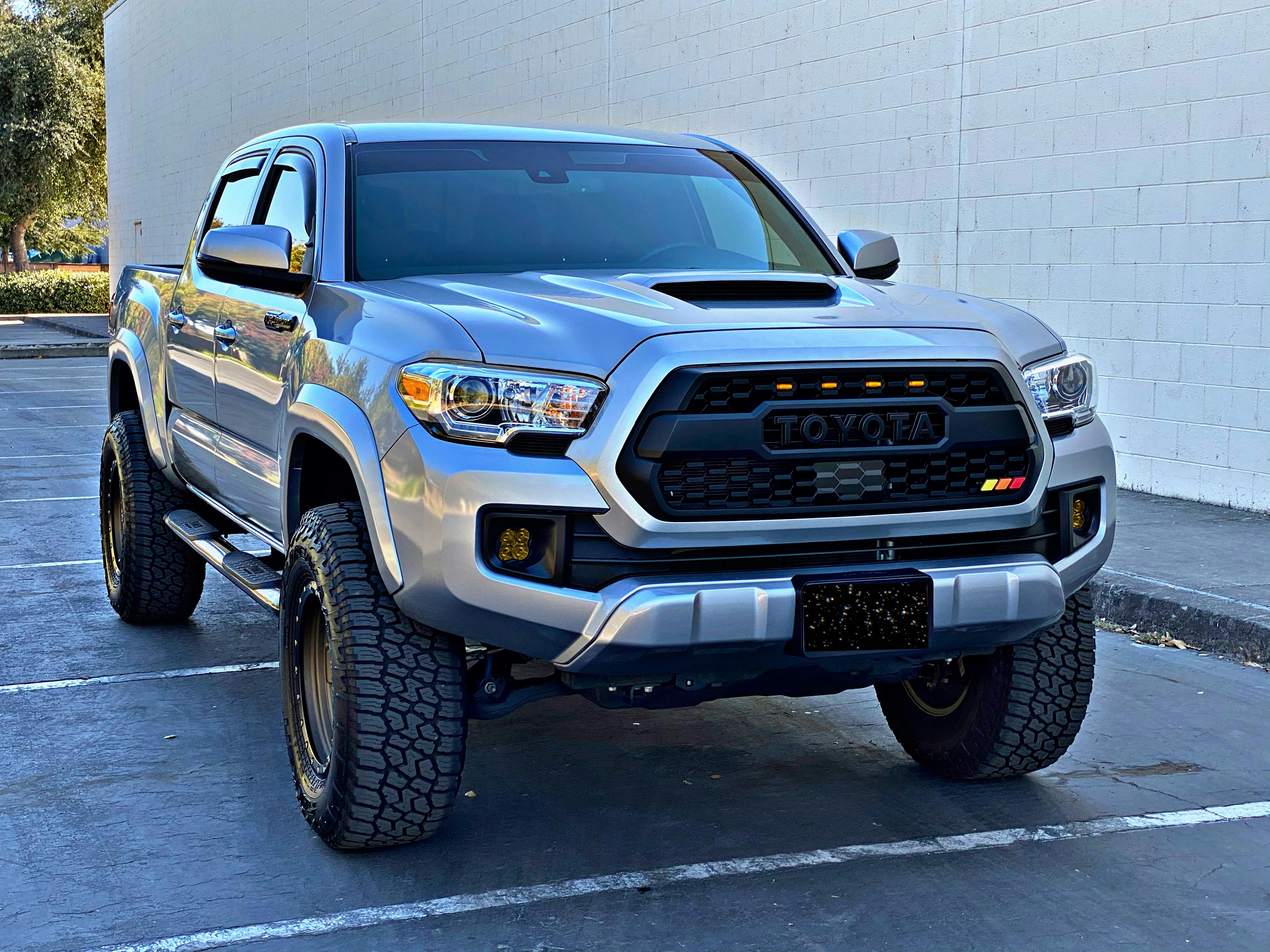 DIODE DYNAMICS | Tacoma 3rd Gen 2016-2023 SS3 LED Fog Light Kit