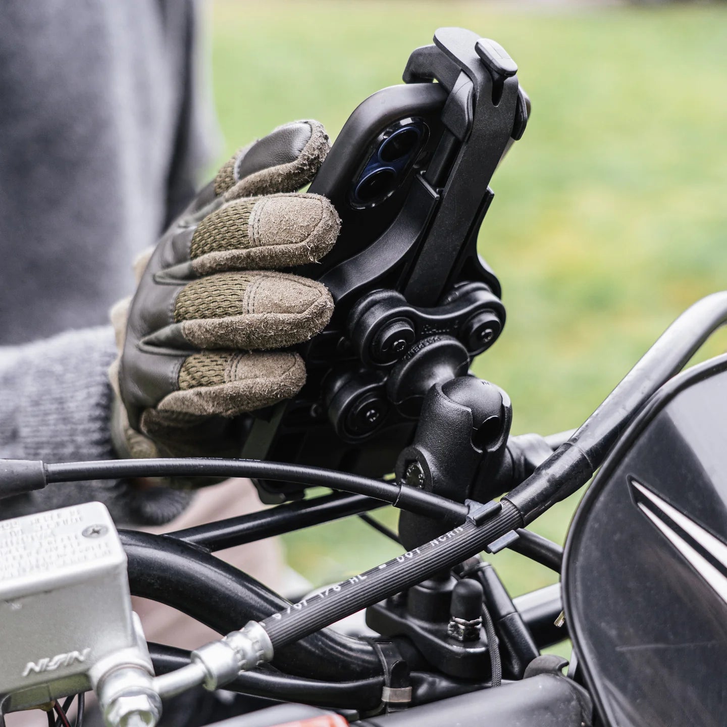 RAM MOUNTS | RAM Quick-Grip Pro Phone Holder with Ball & Vibration Damper