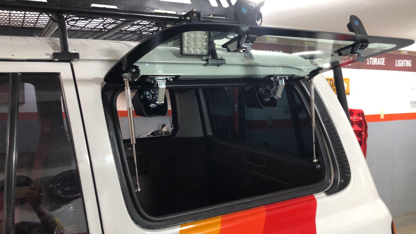 PROWINGCO | Land Cruiser 80 Series Gullwing System Window Passenger Side