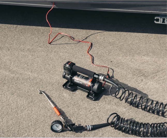 VIAIR | 450P-RV EF Automatic Portable Compressor (45157)
