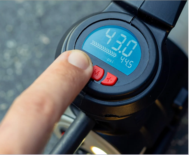 VIAIR | Every Vehicle Carry™ 88P Digital Portable Compressor