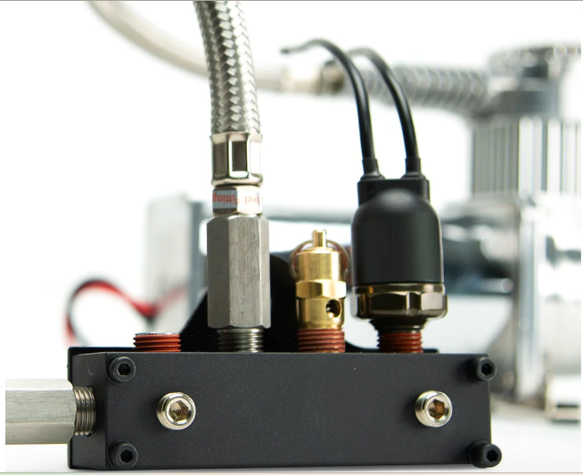 VIAIR | Billet Manifolds