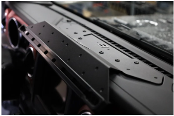 EXPEDITION ESSENTIALS | Jeep Wrangler JL/JT Powered Accessory Mount (JPAM)