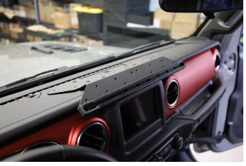 EXPEDITION ESSENTIALS | Jeep Wrangler JL/JT Powered Accessory Mount (JPAM)