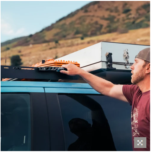 HERETIC STUDIO | Roof Rack Handle W/ Dome Light (Pair)