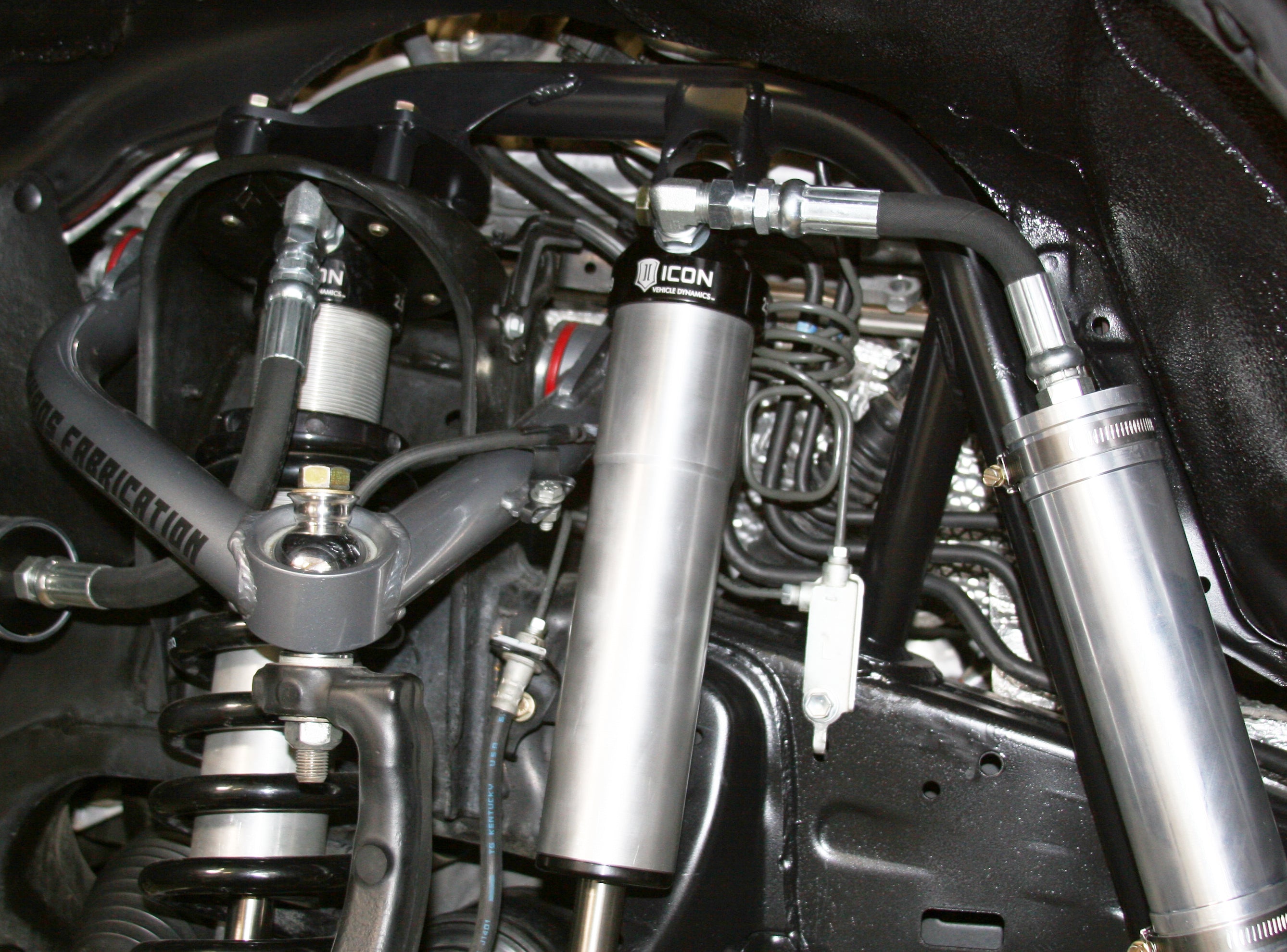 TOTAL CHAOS FABRICATION | Tundra 2nd Gen (2007 - 2021) Dual Shock Hoops Stock Length Control Arms (87702)