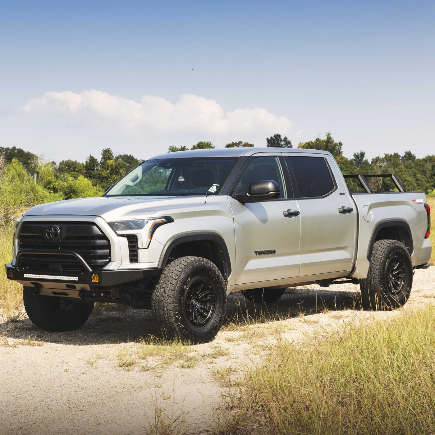 SOUTHERN STYLE OFFROAD | Tundra 3rd Gen (2022 - Present) Mid Height Bed Rack Bars (SSO-BED-03-30)