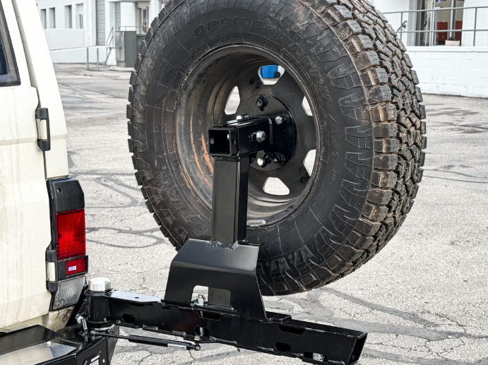 THE CRUISER COMPANY | Land Cruiser 75/78 Series High Clearance Rear Bumper With Tow Hitch (TCC-78-RB-TOW)