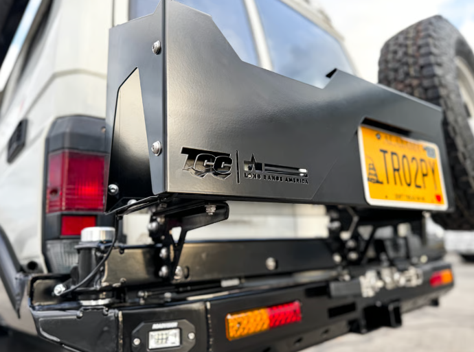THE CRUISER COMPANY | Land Cruiser 75/78 Series High Clearance Rear Bumper With Tow Hitch (TCC-78-RB-TOW)
