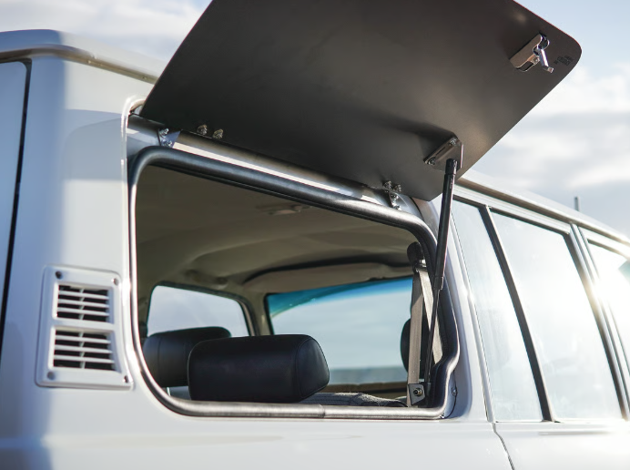 THE CRUISER COMPANY | Land Cruiser 60 Series (1980 - 1990) Lift Up Gull Wing Windows (LC60-WINDOW)