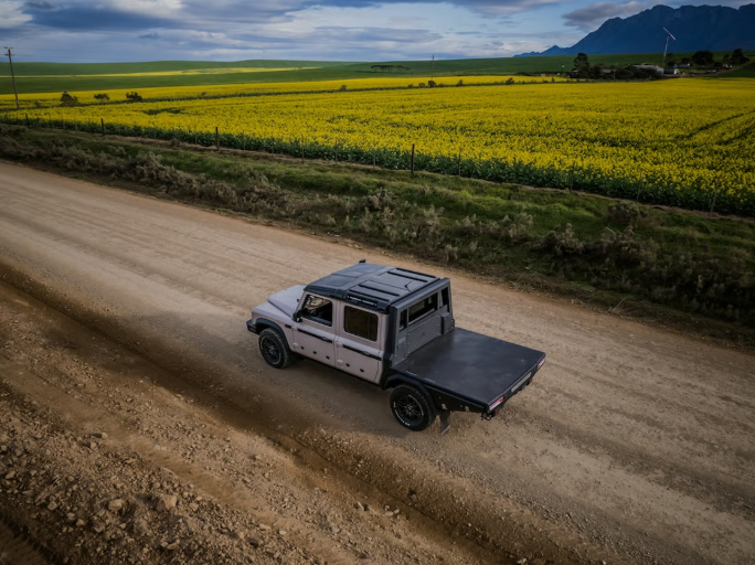ALUBLACK | Tacoma 3rd Gen (2016 - Present) & Tundra 3rd Gen (2022 - 2024) Flatbed Tray